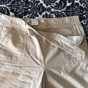 Gap khaki skirt mid rise